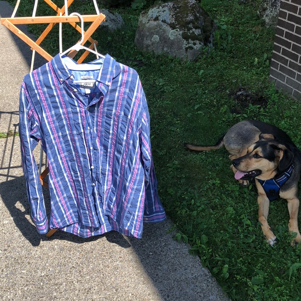 JoS.A.Bank Men’s Tailored fit button/casual